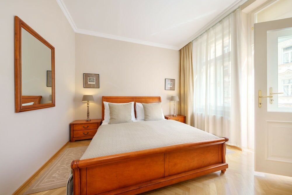 Фото Hunger Wall Residence