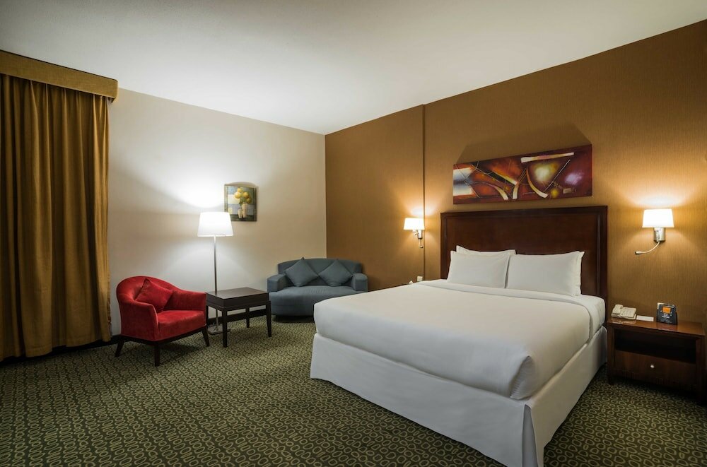 Фото Hilton Garden Inn Riyadh Olaya