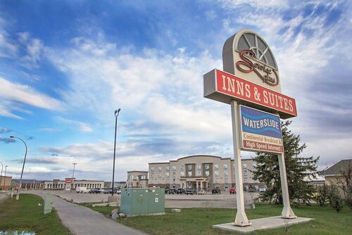 Гостиница Service Plus Inns & Suites Drayton Valley