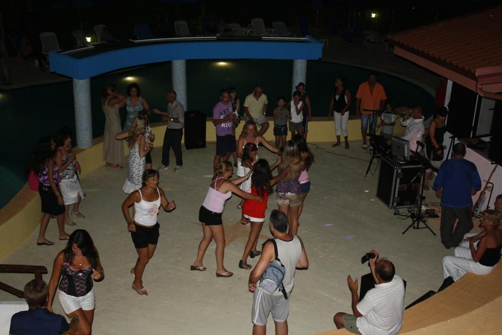 Фото Residence Hotel La Taverna