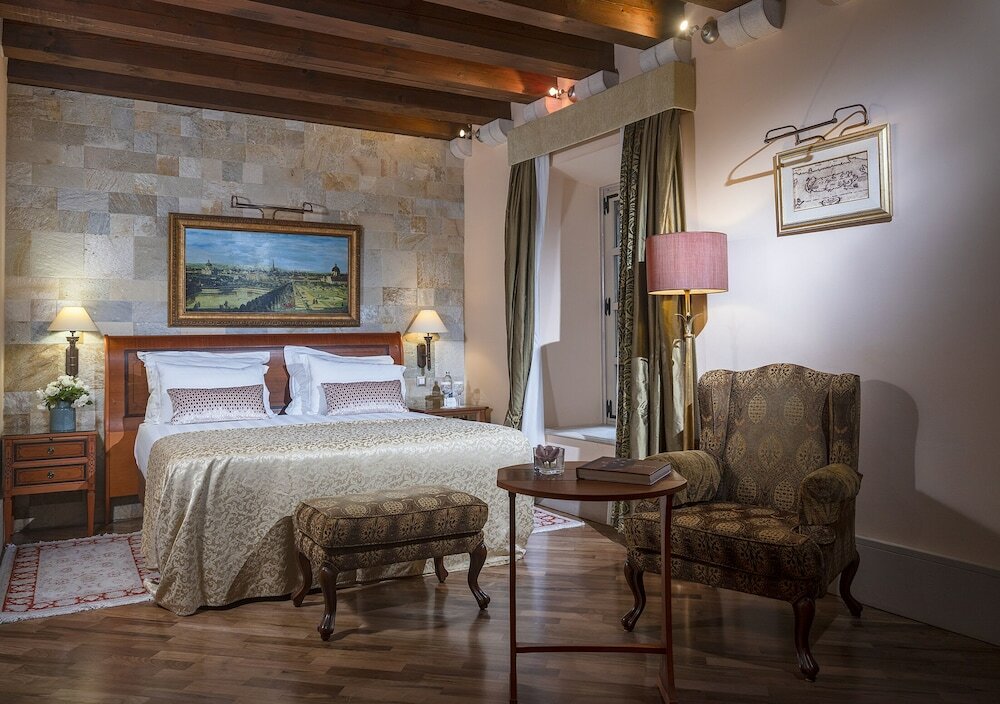 Фото The Pucic Palace