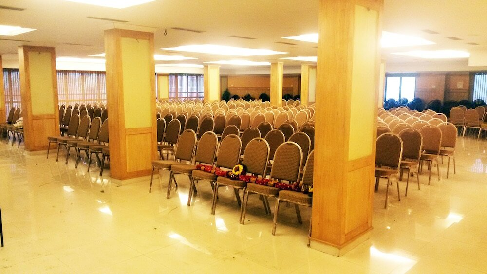 Фото Hotel Kanoos Residency