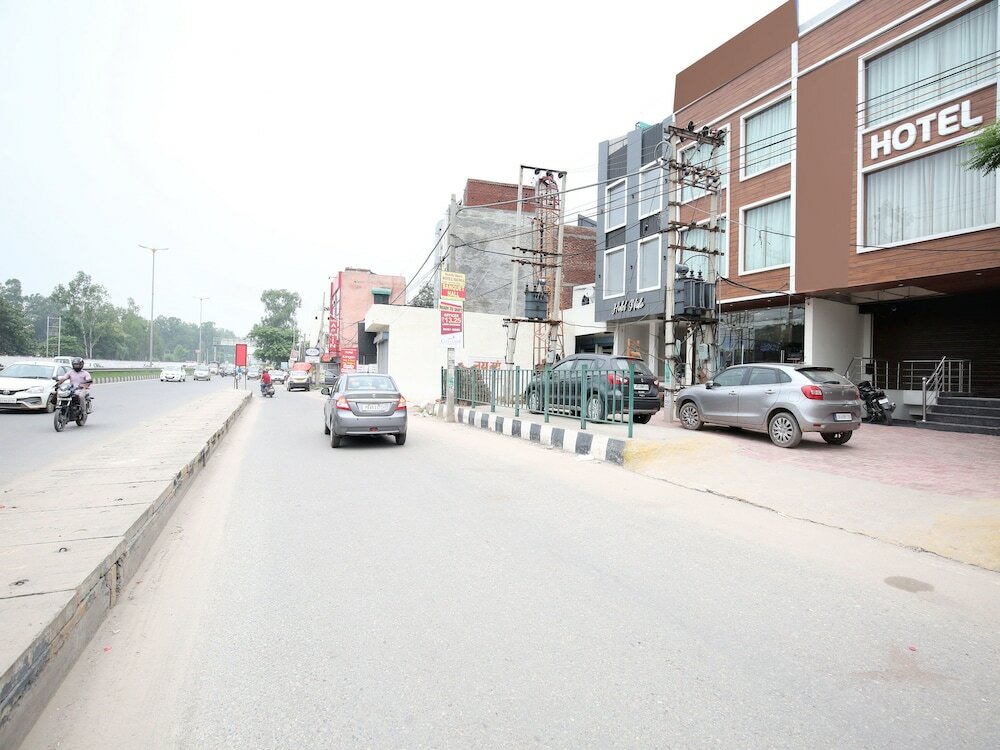 Фото Hotel Shagun