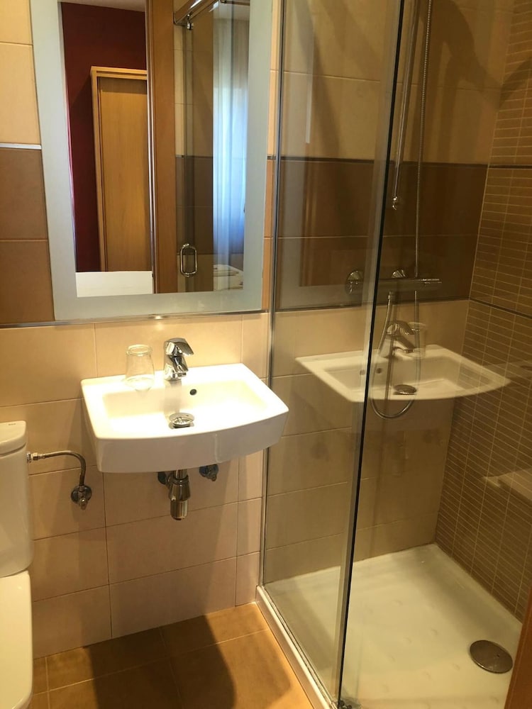 Фото Hostal Abami II