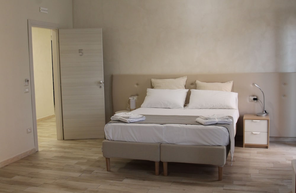 Фото Michelangelo Home B&b