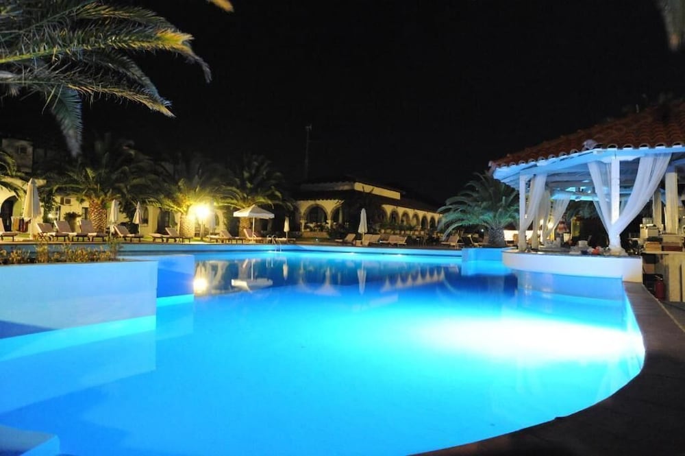 Фото Assa Maris Beach Hotel