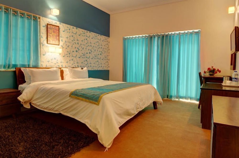 Фото Hotel Ambience Excellency