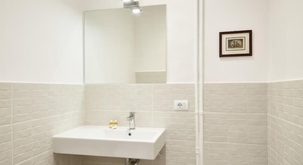 Фото Raffaela's Suite & Rooms