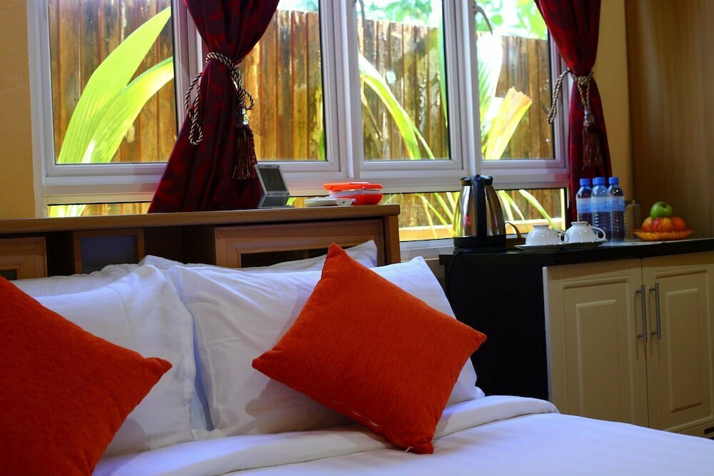 Лучшие недорогие отели на острове Хураа организуют трансфер в аэропорт