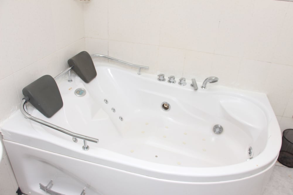 Фото Degok Hotel