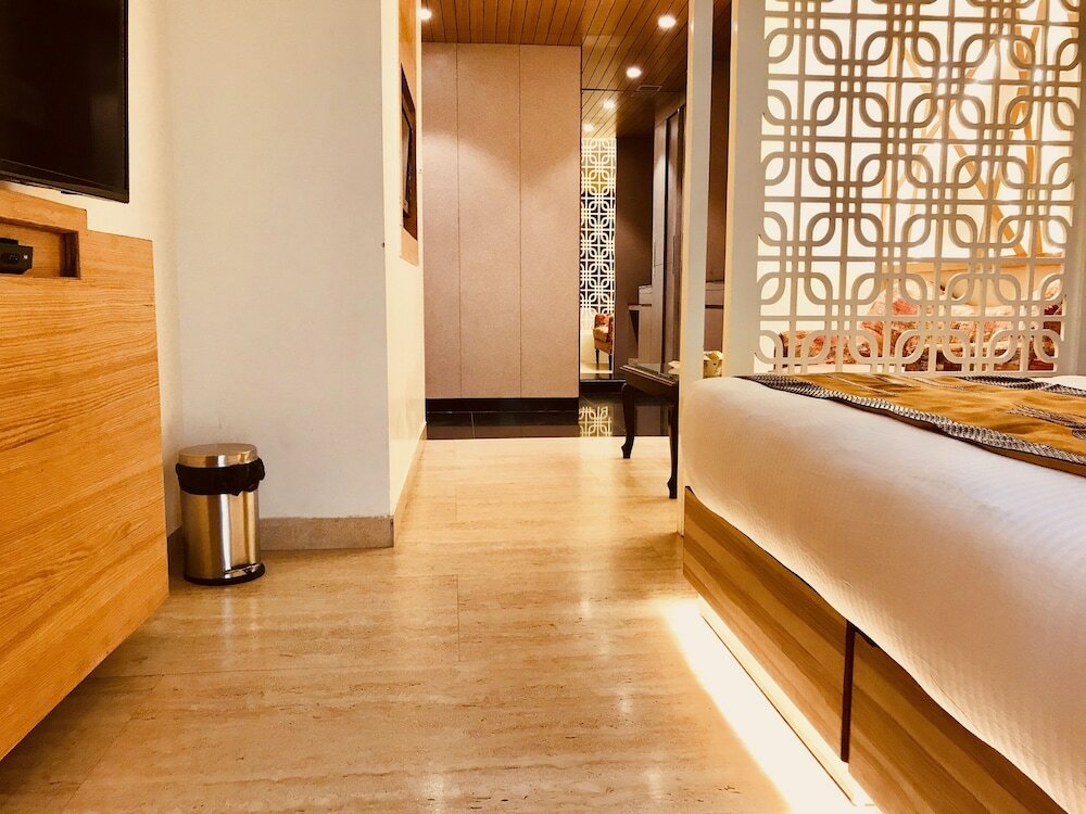 Фото Jrd Pride - A Unit Of Jrd Exotica