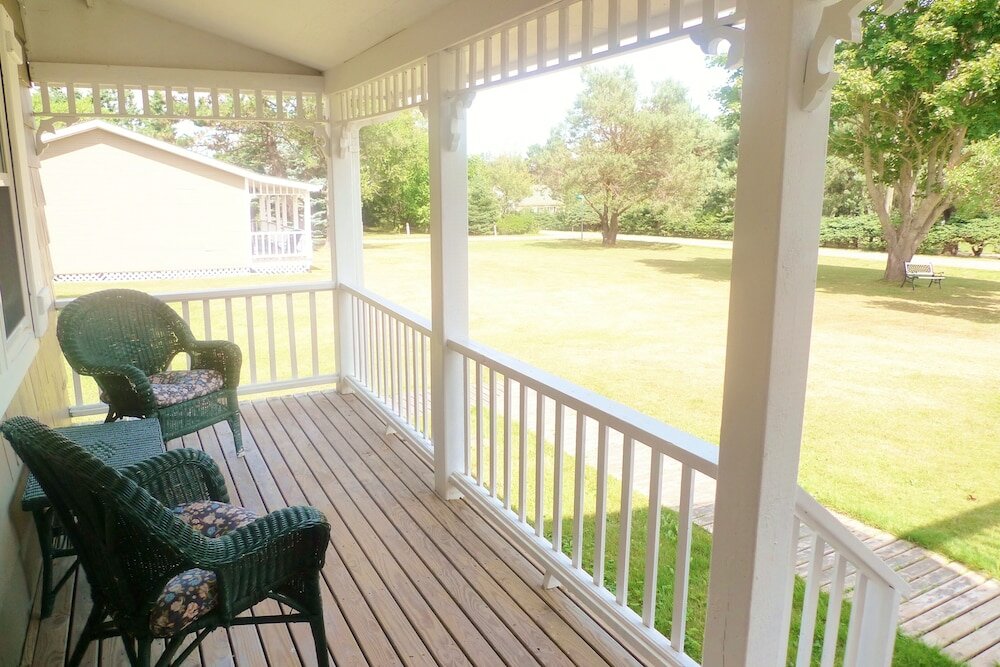 Фото Cavendish Breeze Inn