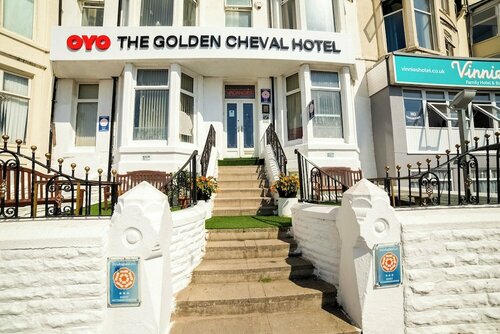 Гостиница Oyo The Golden Cheval Hotel & Shisha Bar в Блэкпуле