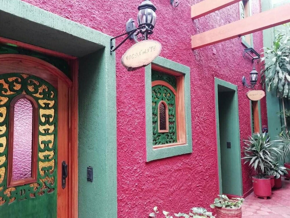 Hotel Apartaestudios Quinta Hidalga, Bogota, photo