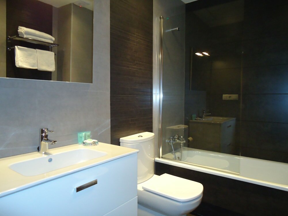 Фото Apartamentos Turisticos Mauror