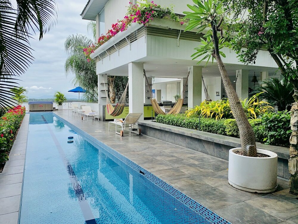 Hotel Hello! Las Peñas Siglo XXI B&b, Guayaquil, photo