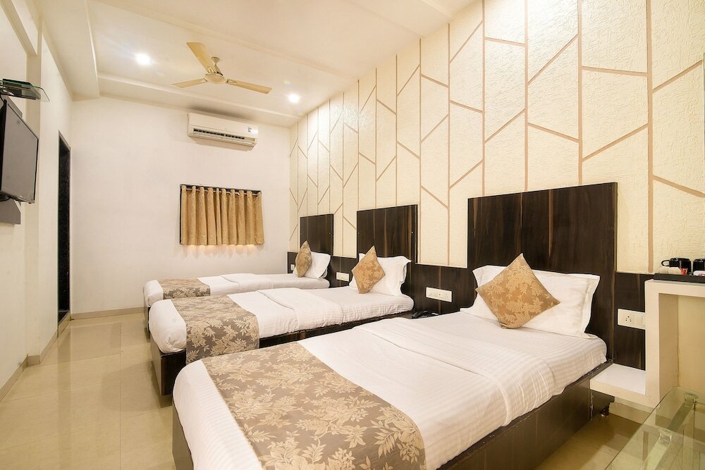 Фото Hotel Satkar