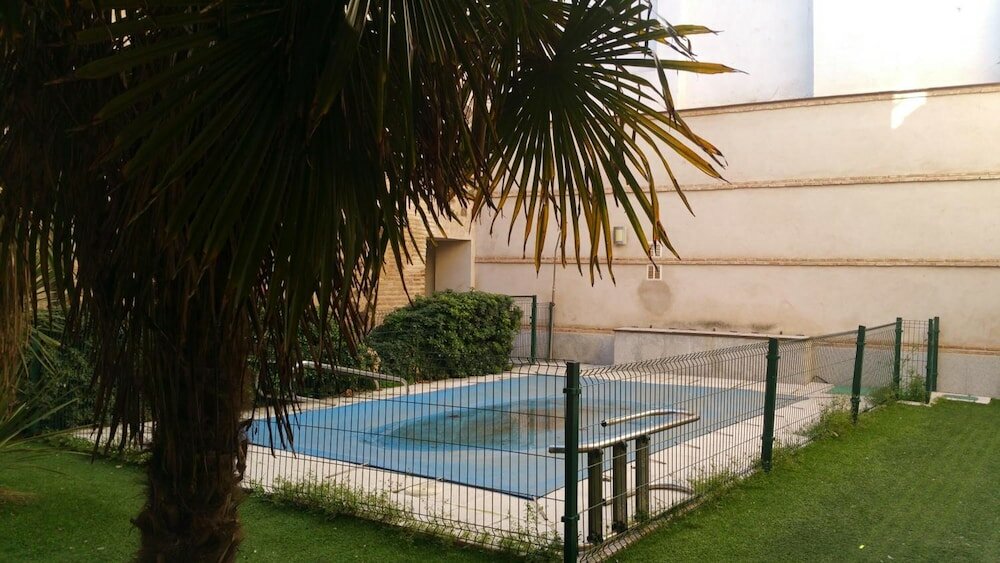 Фото Duplex University City Centre