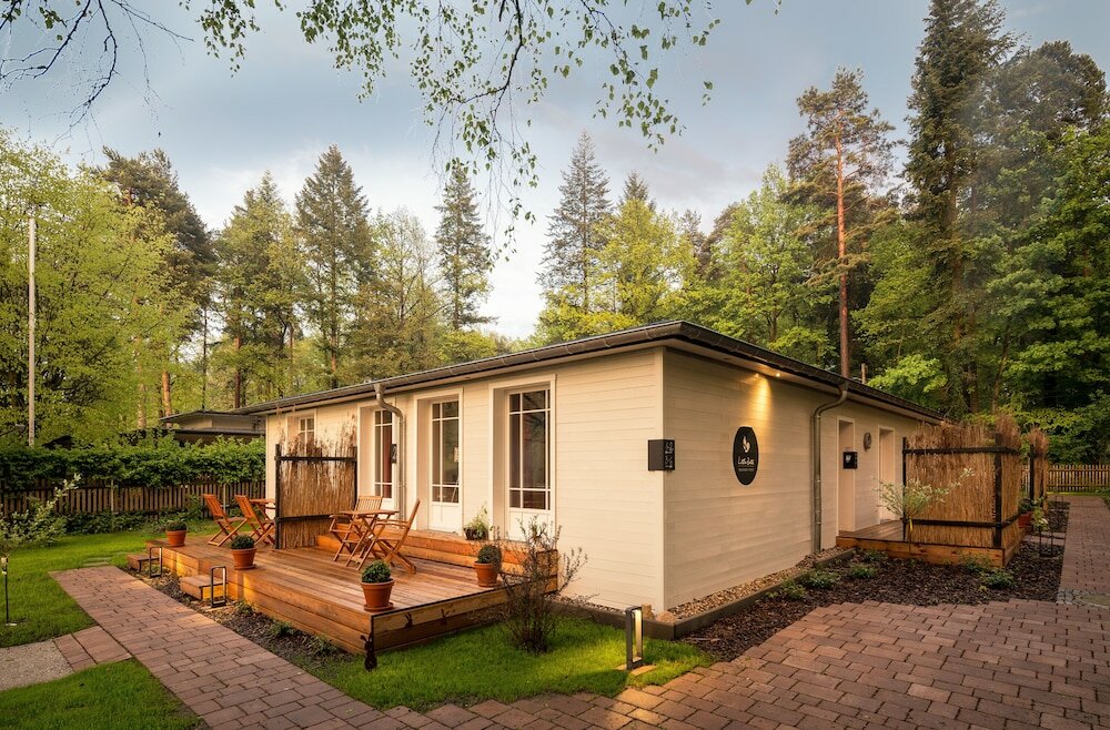 Фото Little Suite Apartments