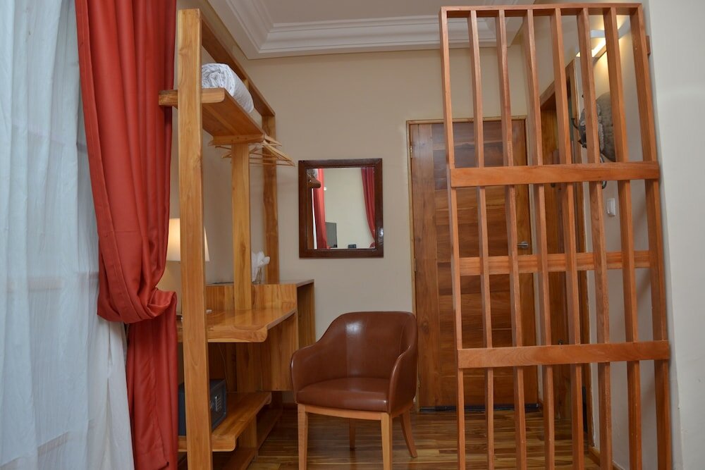 Фото Golden Hill Parker Hotel