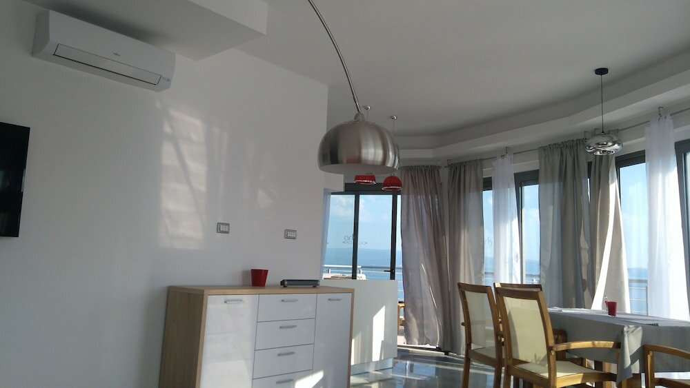 Фото Ark Beach Hotel