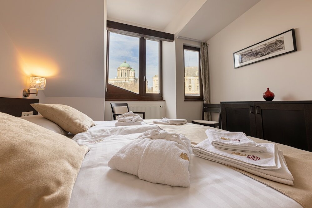 Фото Bazilika alatt Panzió