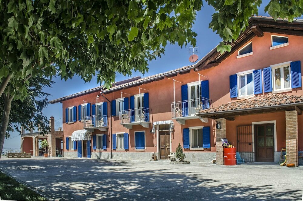 Hotel B&b La Buonora, Piedmont, photo