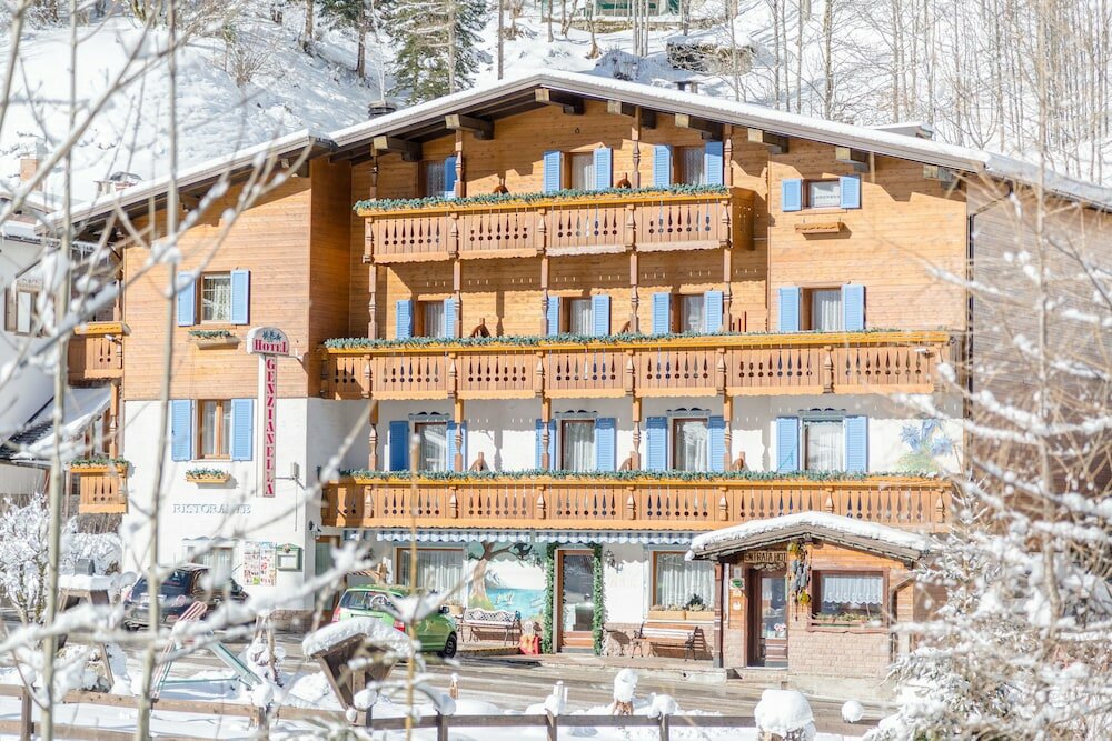 Фото Albergo Genzianella