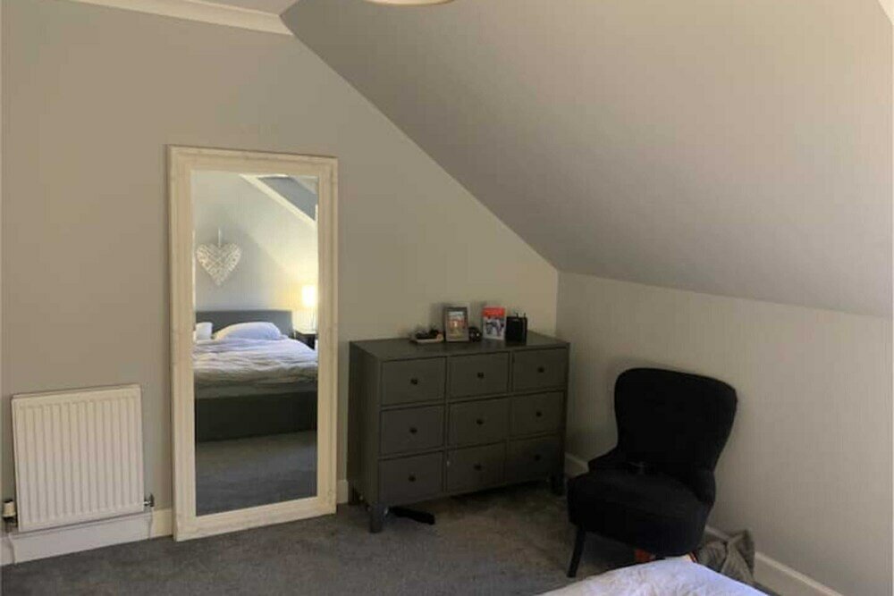 Фото 2 Bedroom Penthouse Apartment in Leafy City Centre