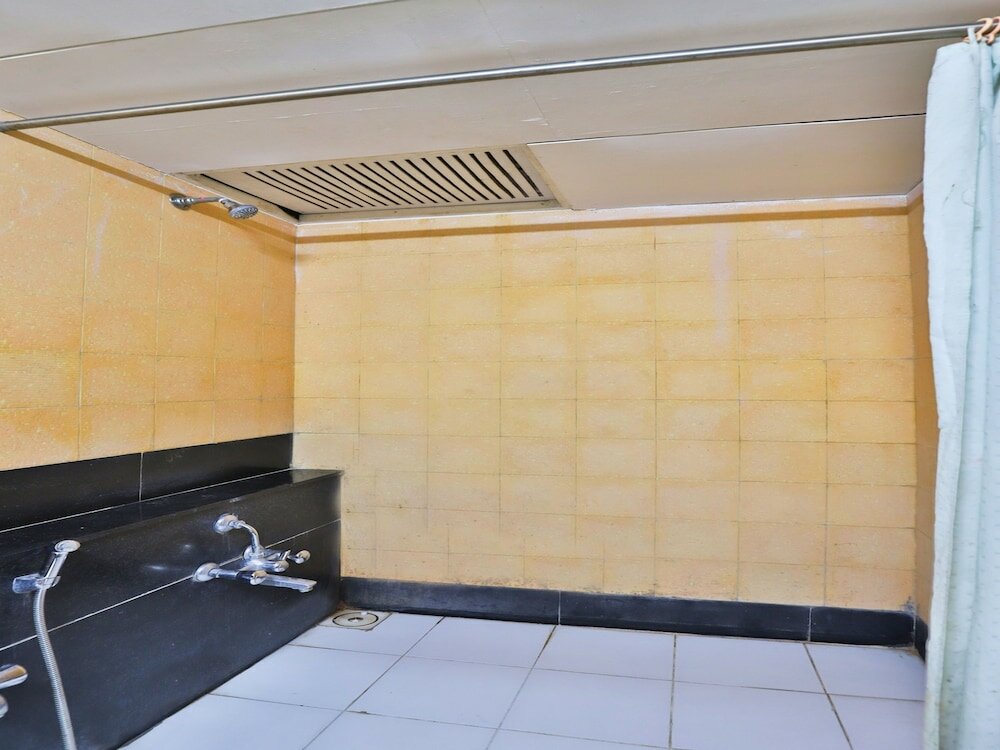 Фото Oyo 12945 Hotel President