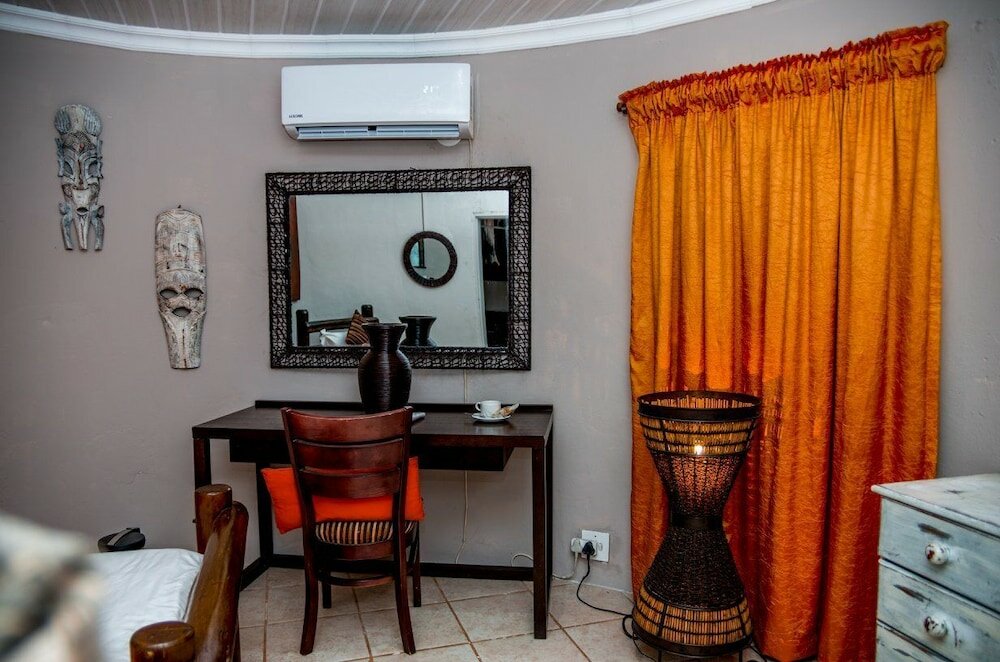 Фото Khululeka Bushveld Guest Farm