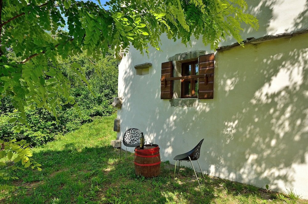 Фото Traditional Stone House