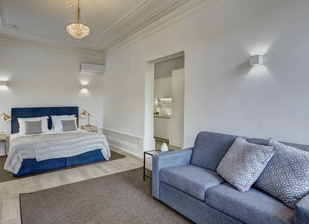 Фото Porto Downtown Lovers Suites Bombarda 451