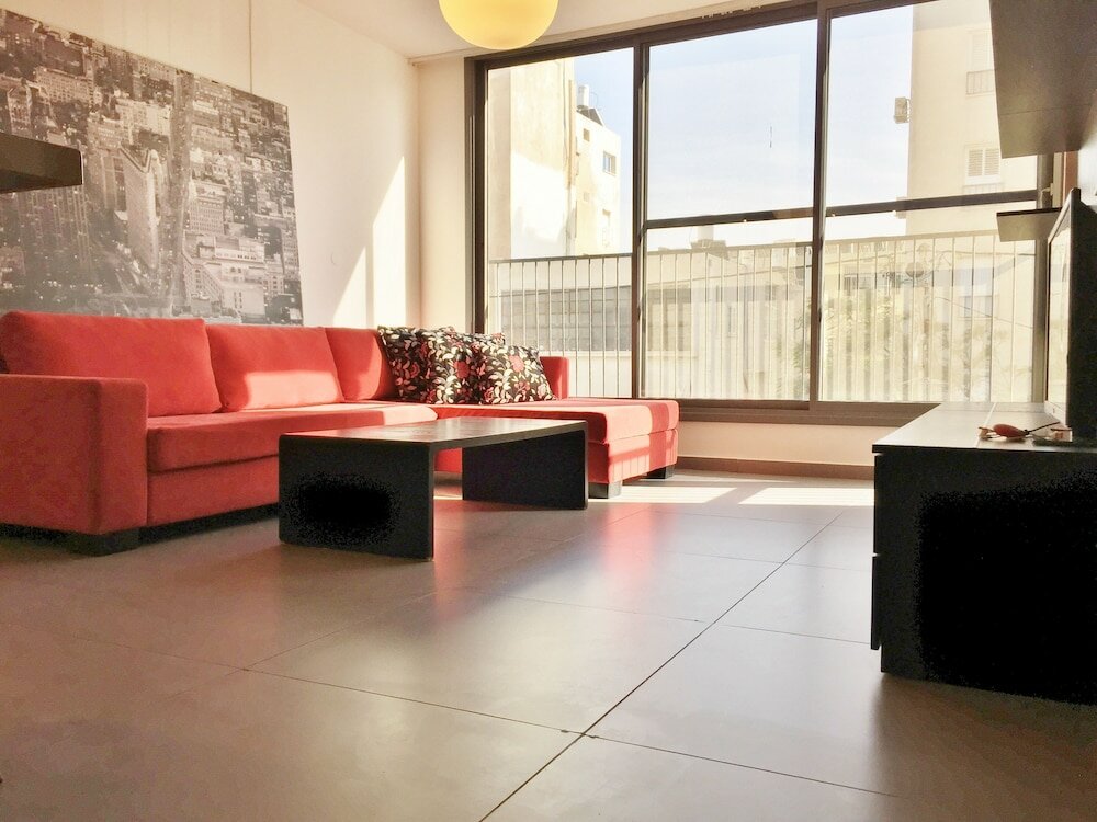 Фото Hilton Beach Stunning Designer 2br Apt