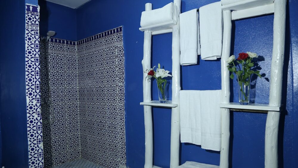 Фото Riad Tingis