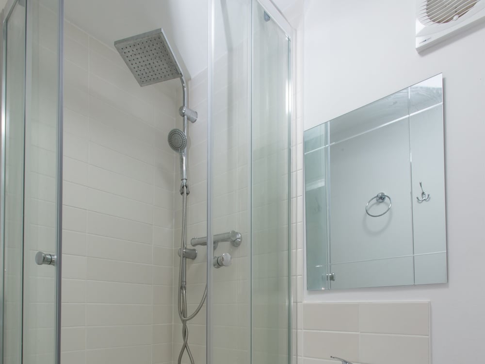 Фото Crewe Rooms West Avenue