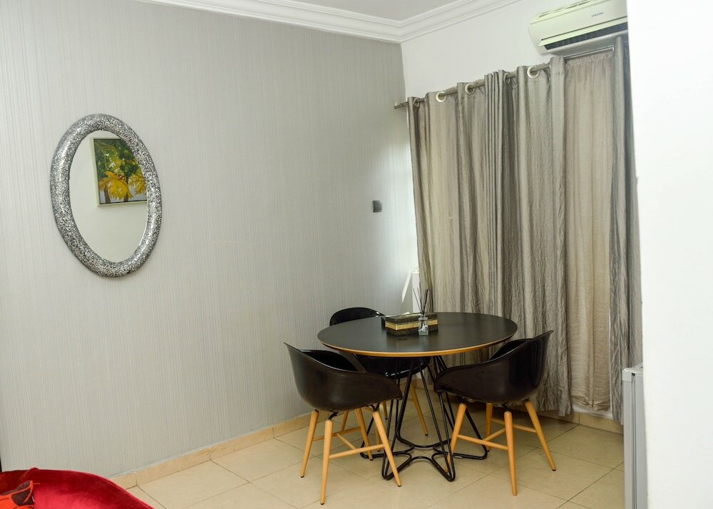 Фото The Nook Apartments