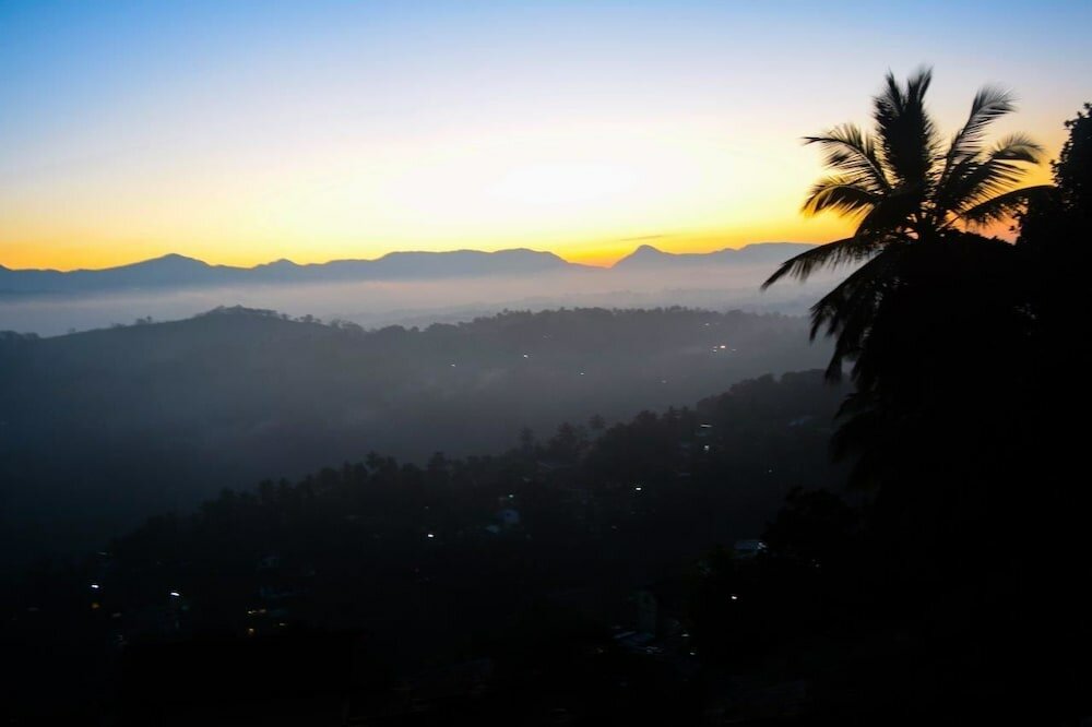 Фото Serenity Hill Oasis