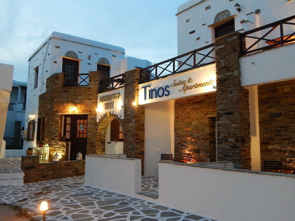 Фото Tinos Suites & Apartments