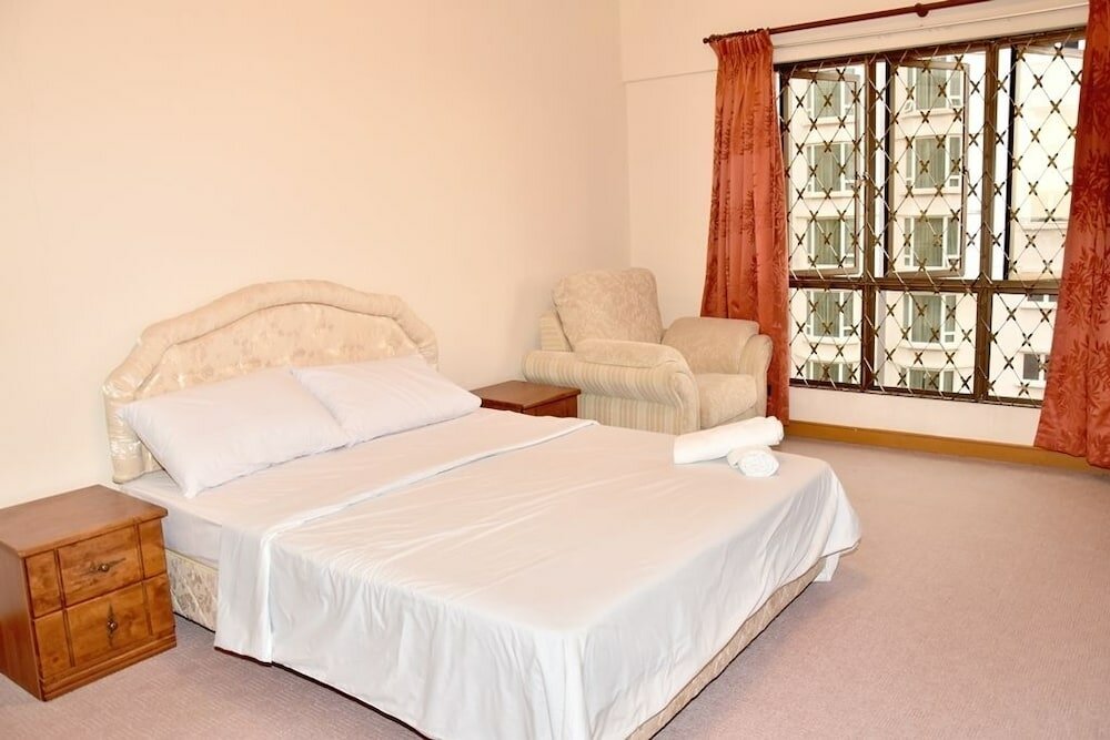 Фото Ideal Holiday Apartment Marina Court