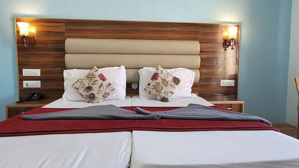 Фото Hotel Jeevanam Villa