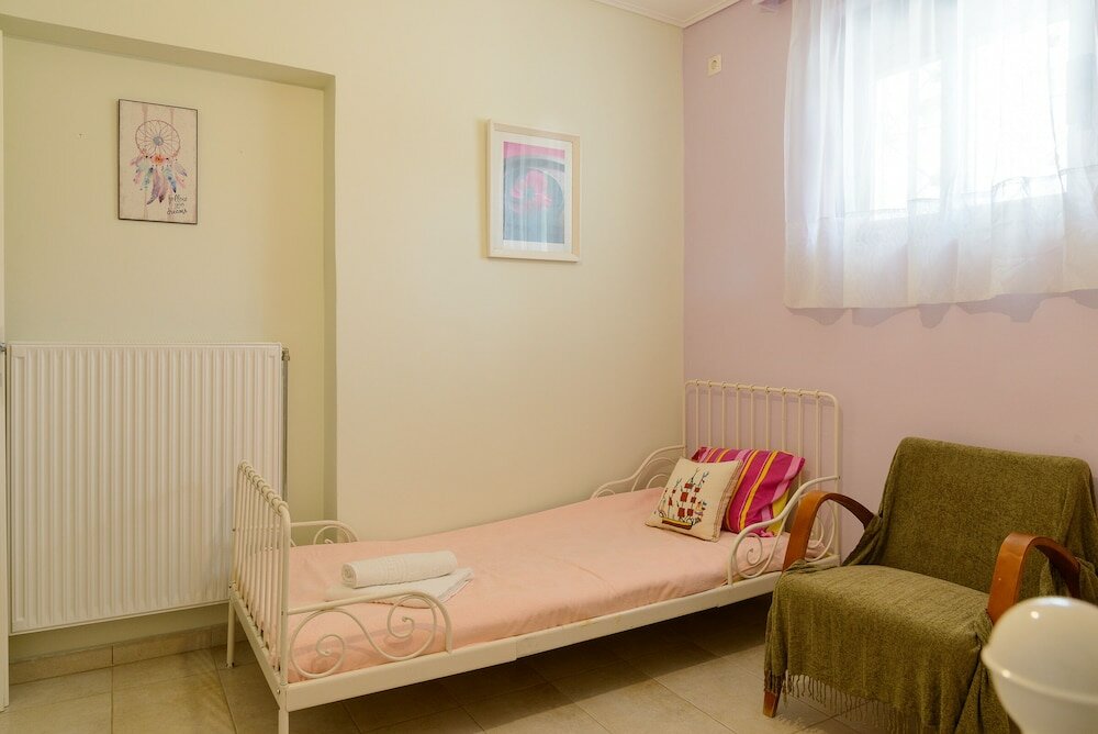 Фото Comfy Vacation Flat Near the Beach