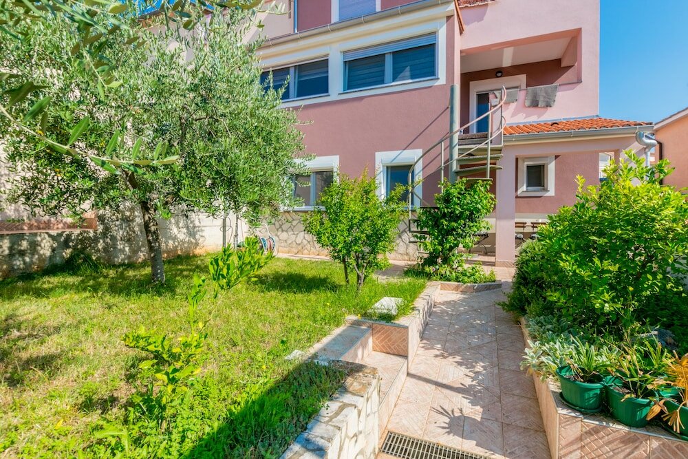 Фото Affordable Apartment Bruno in Pula
