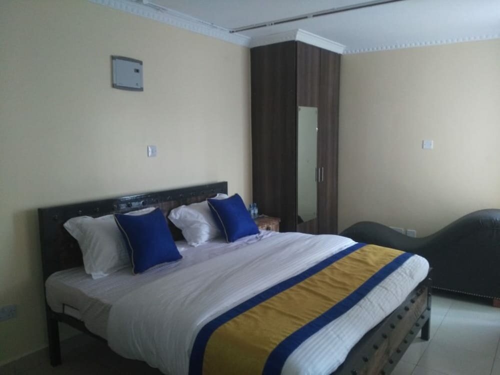 Hotel Heritage Plaza Accommodation, Nairobi, photo