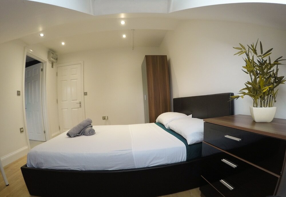 Фото Stunning one bedroom flat