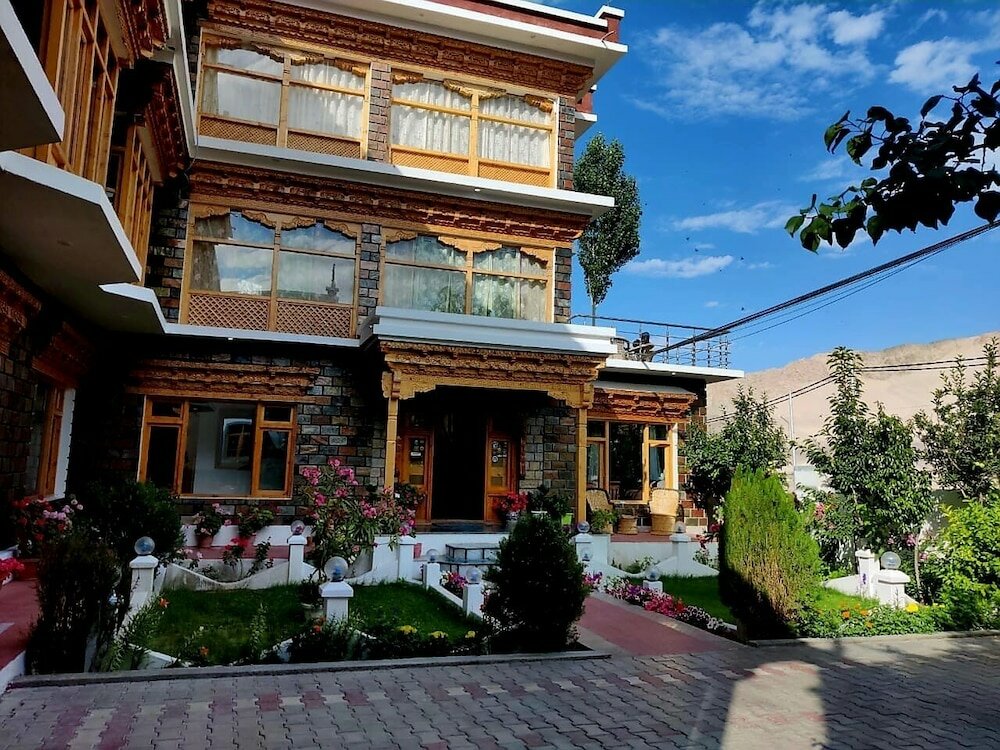 Фото Hotel Jeevanam Villa