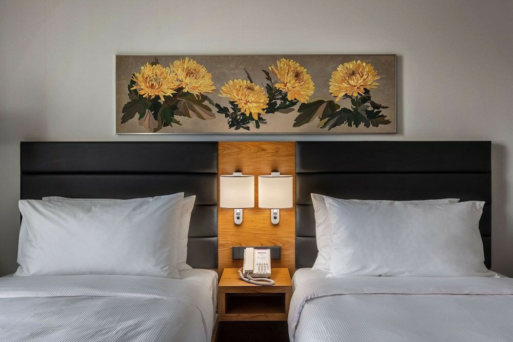 Фото Hilton Garden Inn Tbilisi Chavchavadze