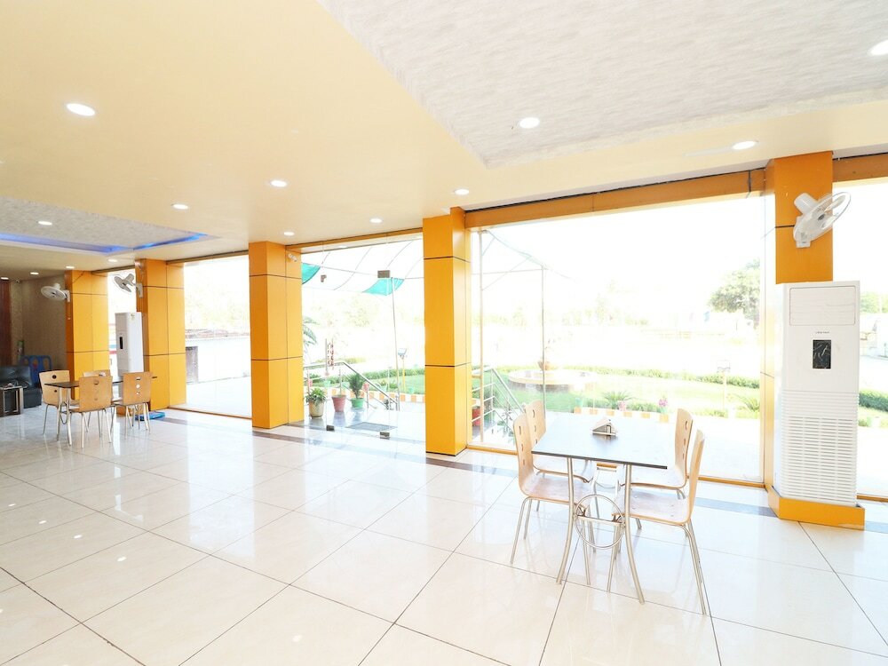 Фото Oyo 13483 Hotel Aradhya's