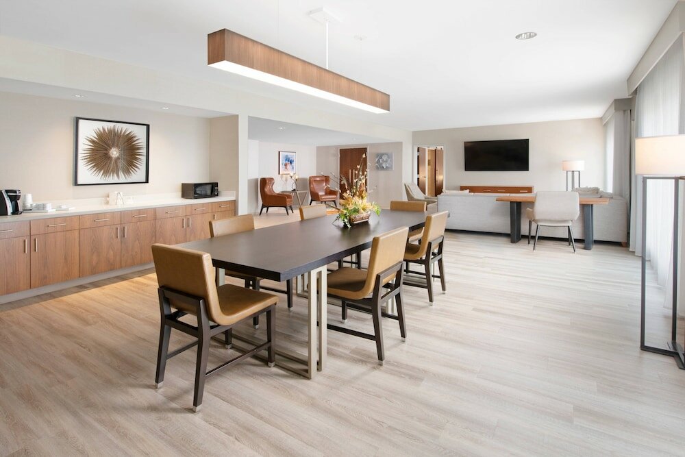 Фото Marriott Dallas Allen Hotel & Convention Center