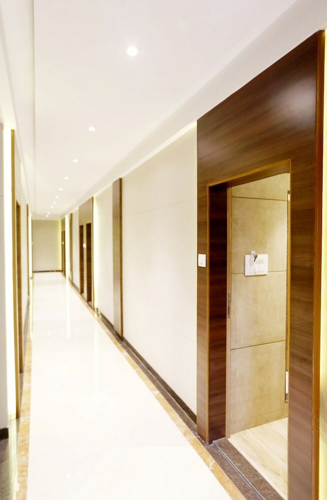 Фото Hotel Sa Residency